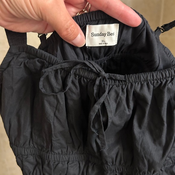 Aritzia, black poplin tank top XL - Picture 3 of 3